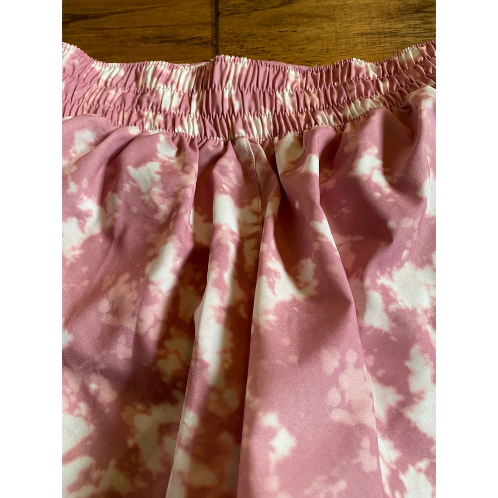 Nike Womens Dri-FIT Tie Dye Running Shorts Pink‎ White Loose Fit Size XS NWT - Picture 2 of 8